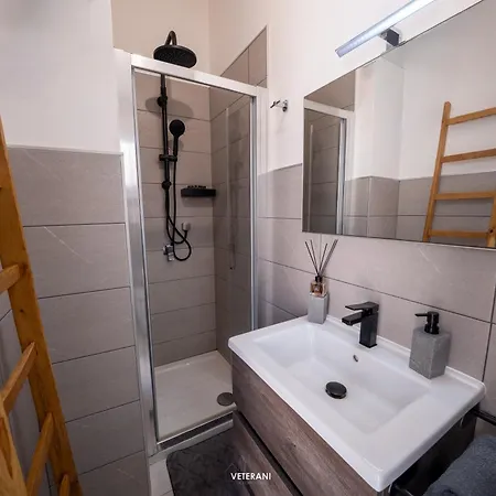 Veterani Holidays Apartamento